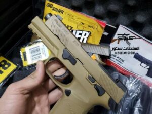 مسدس سيج ساور ام 18